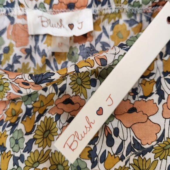 Blush J Floral Puffy Sleeve Top NWT 1/2 Sleeves Milkmaid Crop Blouse Cotton Med. - Picture 3 of 7